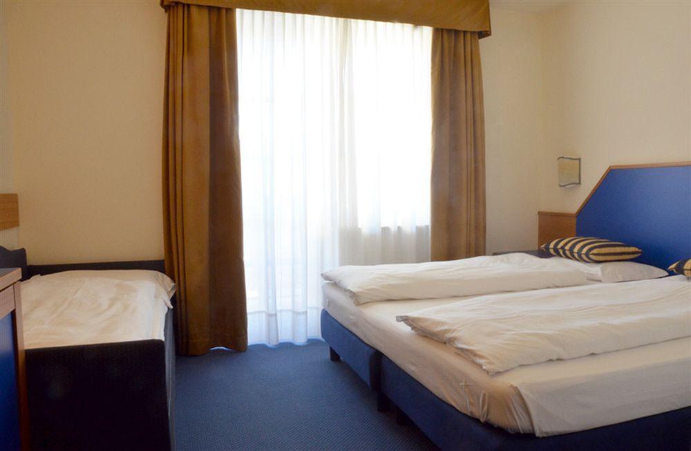 Alpholiday Dolomiti Wellness & Family Hotel Dimaro Kültér fotó